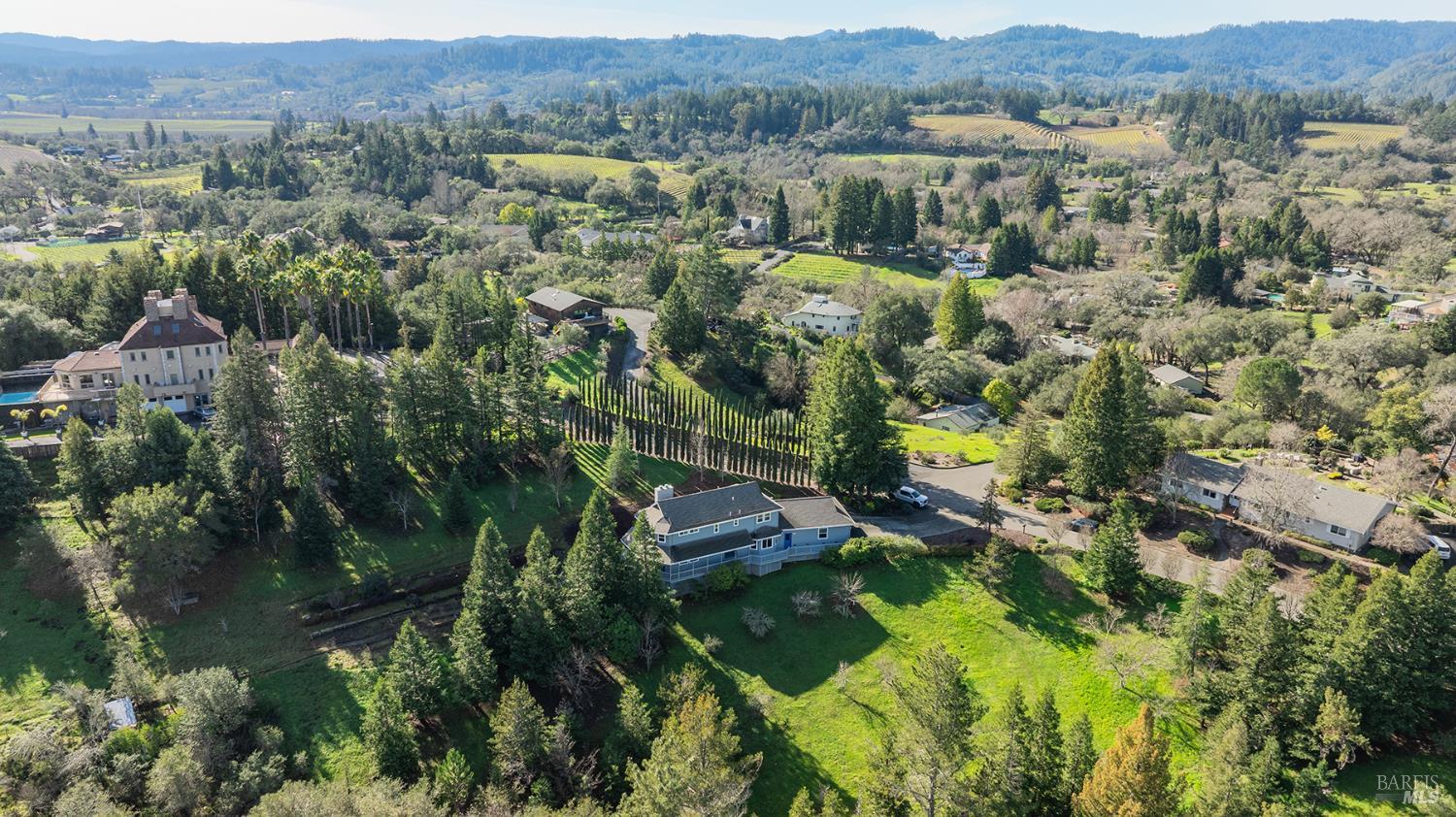 Detail Gallery Image 47 of 52 For 324 Burgundy Rd, Healdsburg,  CA 95448 - 3 Beds | 2/1 Baths