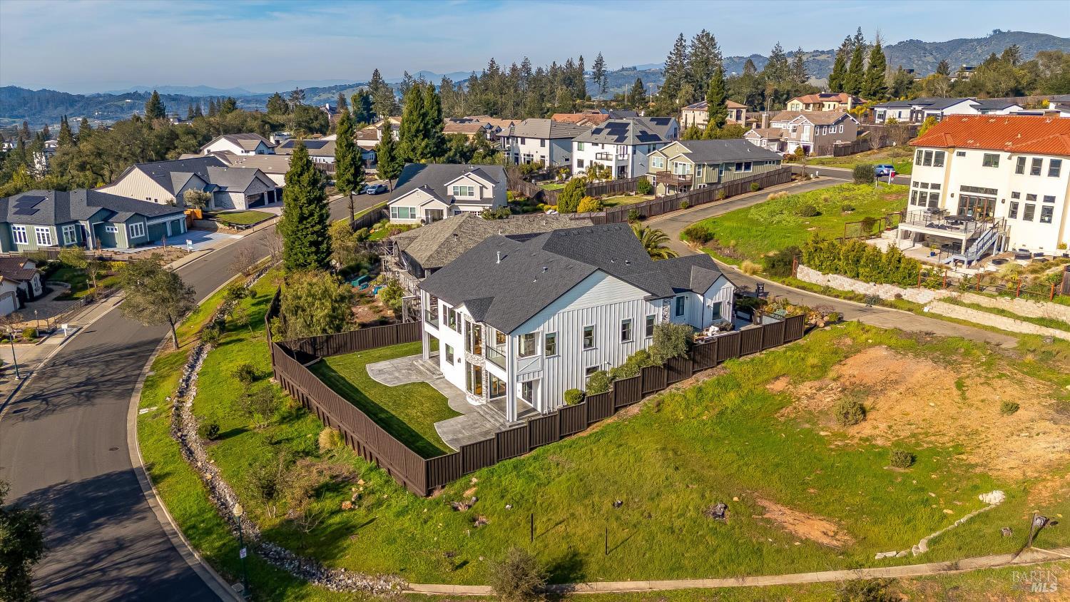 Detail Gallery Image 52 of 60 For 2116 Wedgewood Way, Santa Rosa,  CA 95404 - 4 Beds | 4 Baths