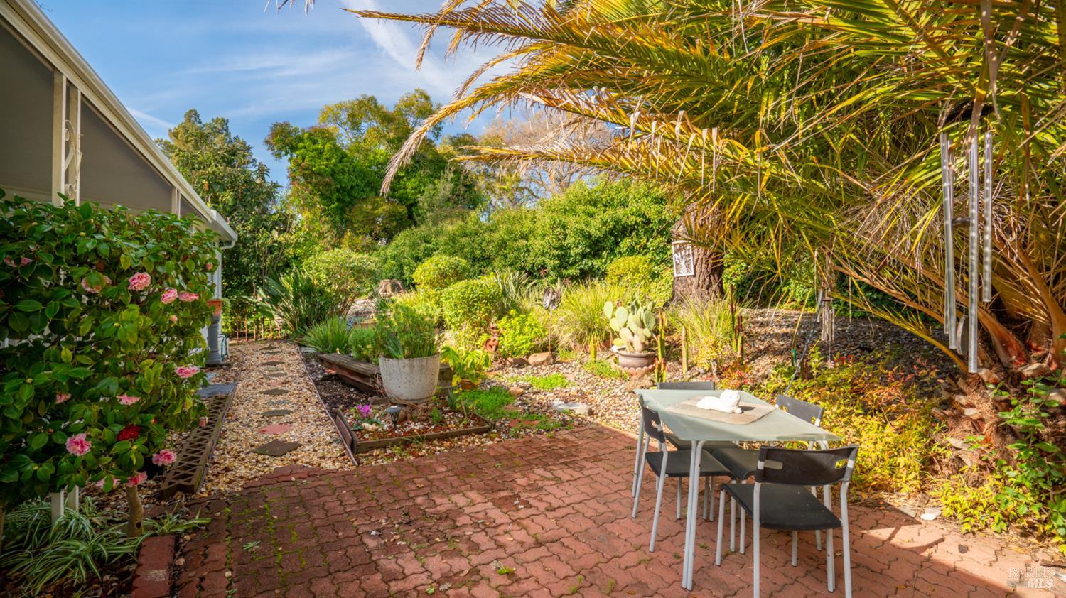 Detail Gallery Image 27 of 42 For 123 Ensenada Dr, Novato,  CA 94949 - 2 Beds | 2 Baths