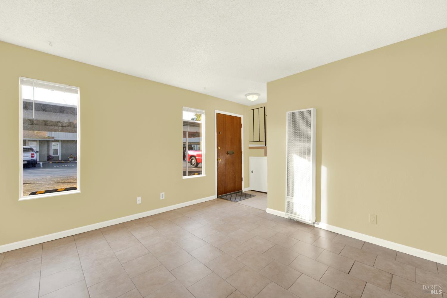 Detail Gallery Image 2 of 57 For 175 Del Sur Ct, Fairfield,  CA 94533 - 2 Beds | 1/1 Baths