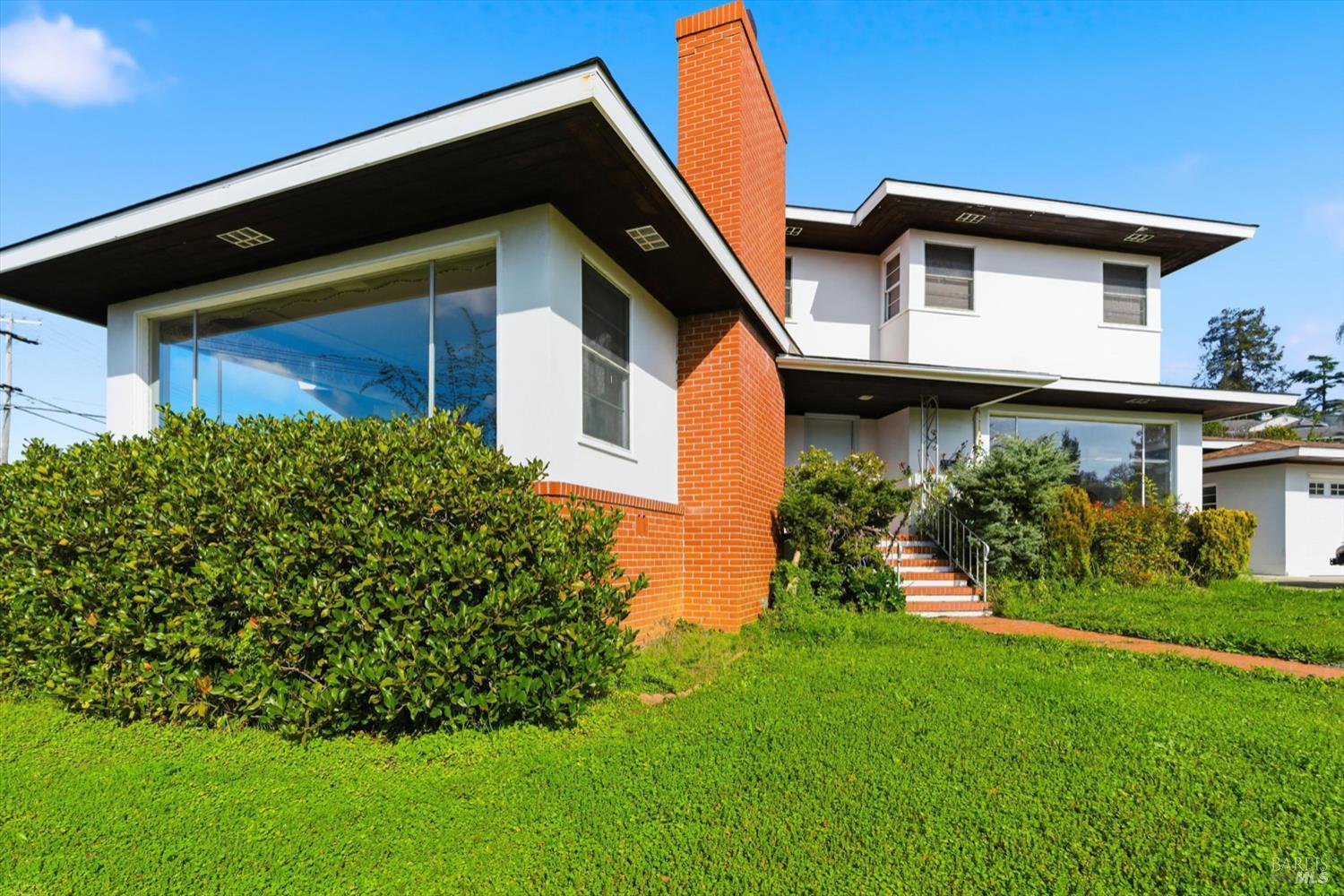 Detail Gallery Image 6 of 16 For 2 El Camino Real Unkn, Vallejo,  CA 94590 - 6 Beds | 2/1 Baths