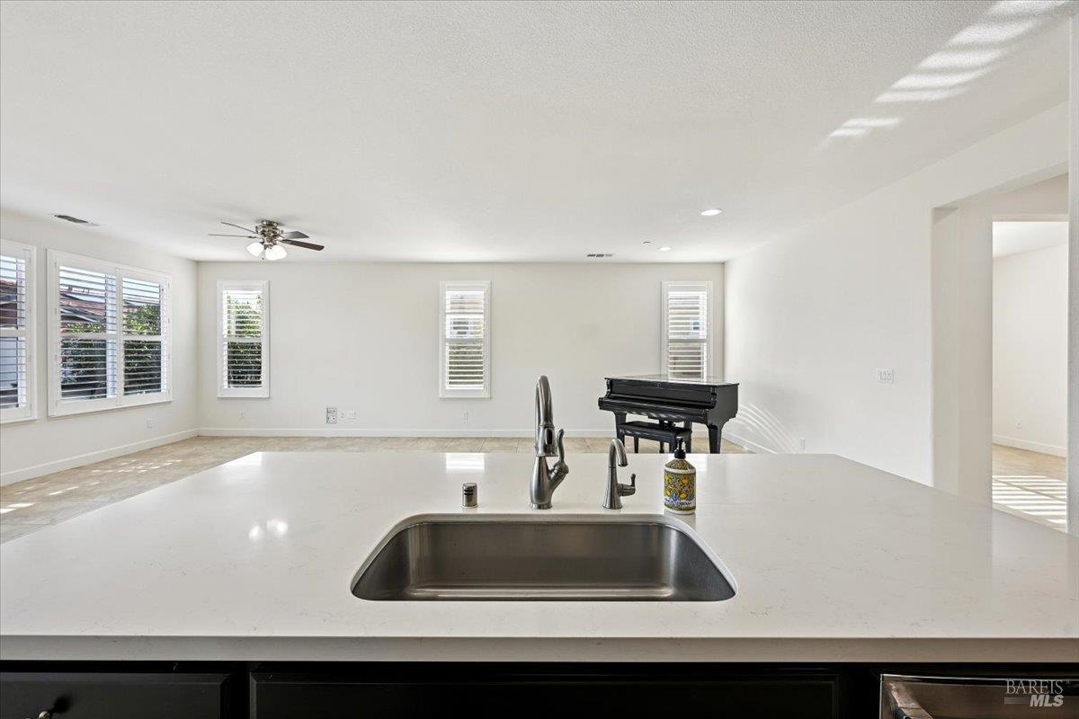 Detail Gallery Image 16 of 54 For 236 Shearwater Dr, Rio Vista,  CA 94571 - 2 Beds | 2 Baths