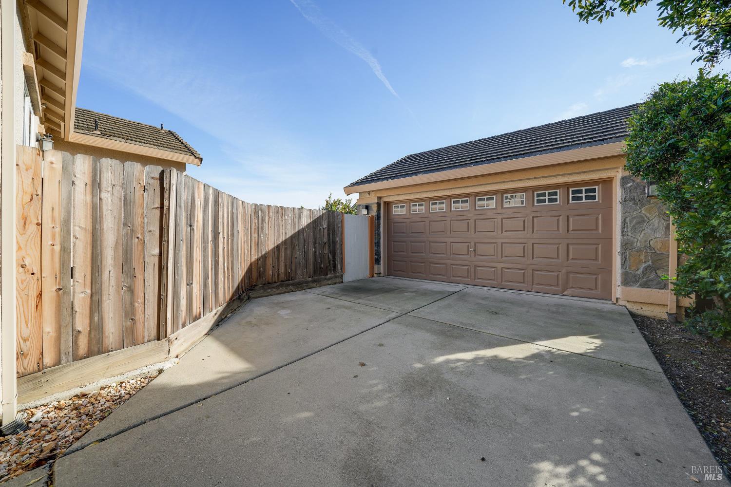 Detail Gallery Image 31 of 33 For 1651 Little Rock Cir, Suisun City,  CA 94585 - 3 Beds | 2 Baths