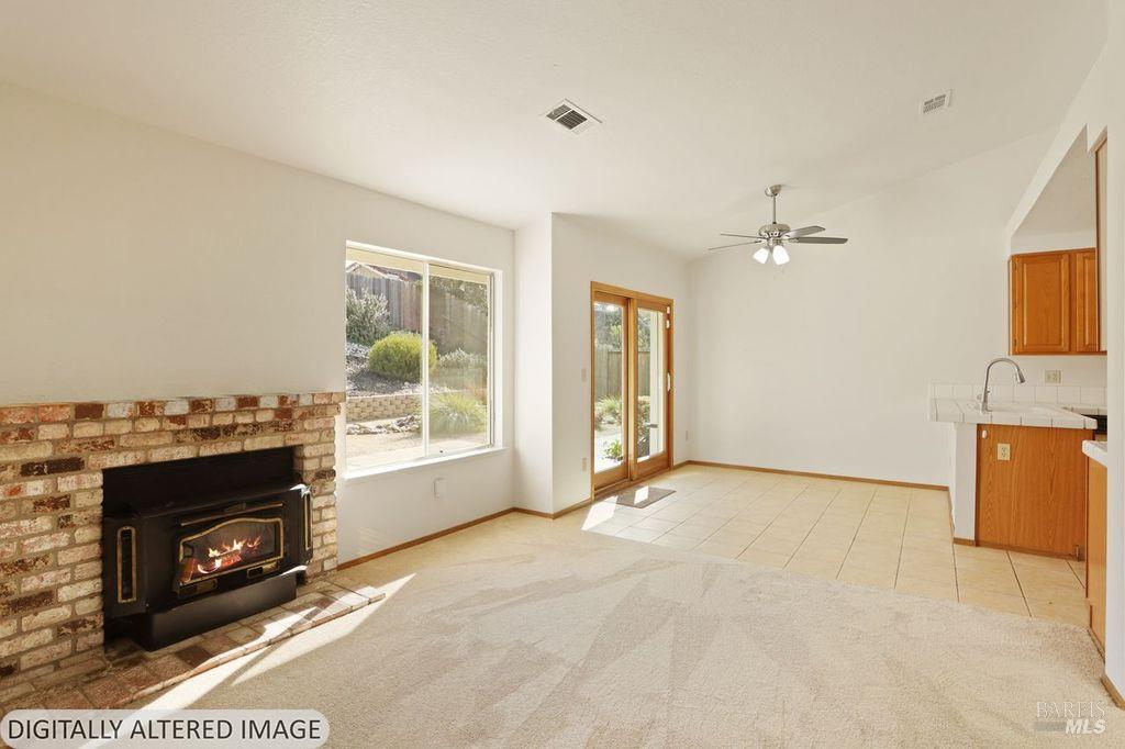 Detail Gallery Image 13 of 45 For 517 Britannia Dr, Vallejo,  CA 94591 - 3 Beds | 2 Baths