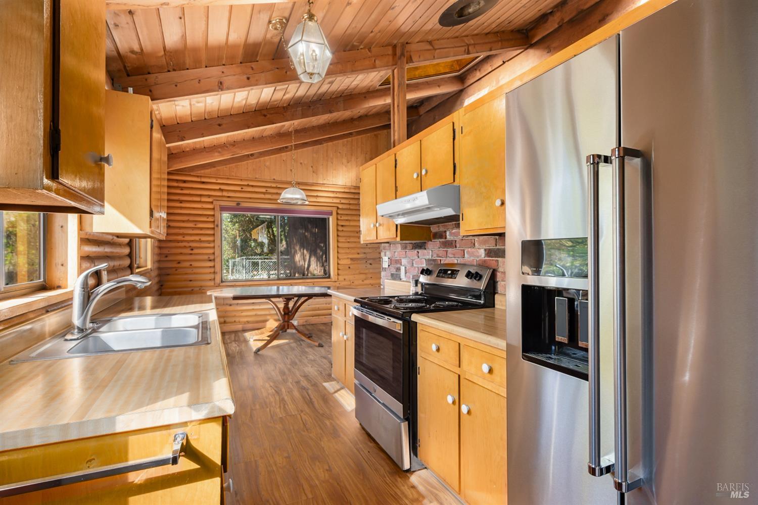 Detail Gallery Image 10 of 36 For 13320 Estate Dr, Boonville,  CA 95415 - 2 Beds | 1 Baths