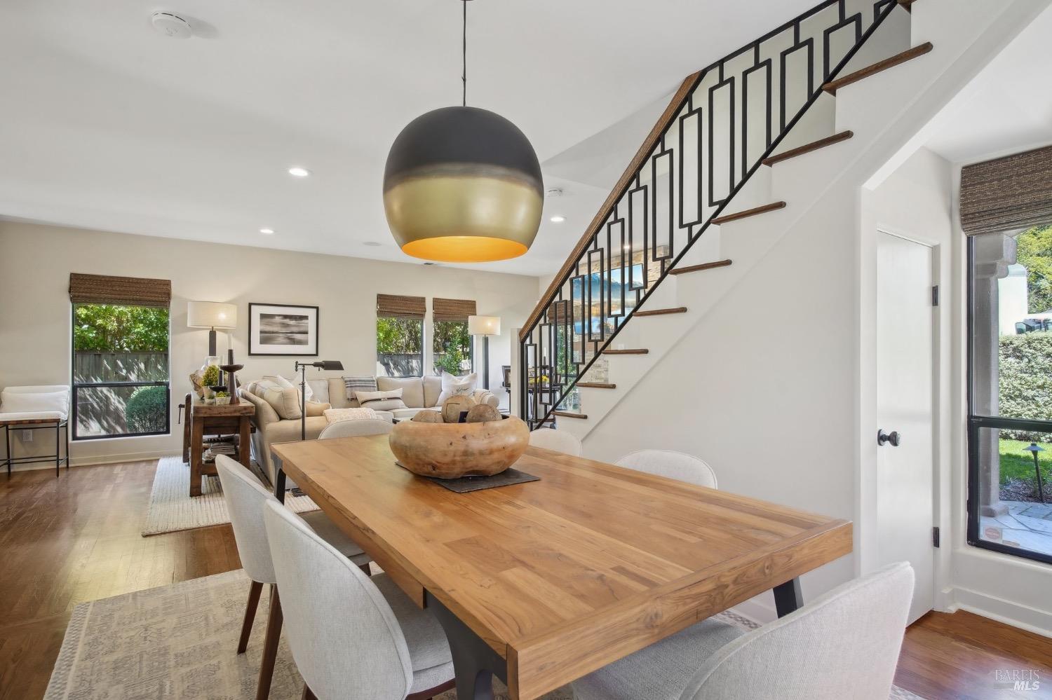 Detail Gallery Image 16 of 50 For 183 France St, Sonoma,  CA 95476 - 4 Beds | 3 Baths