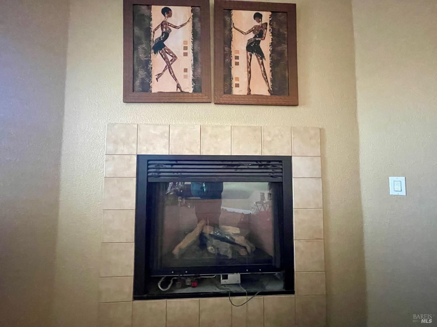 Detail Gallery Image 14 of 28 For 1844 Stockbridge Dr, Fairfield,  CA 94534 - 5 Beds | 4 Baths