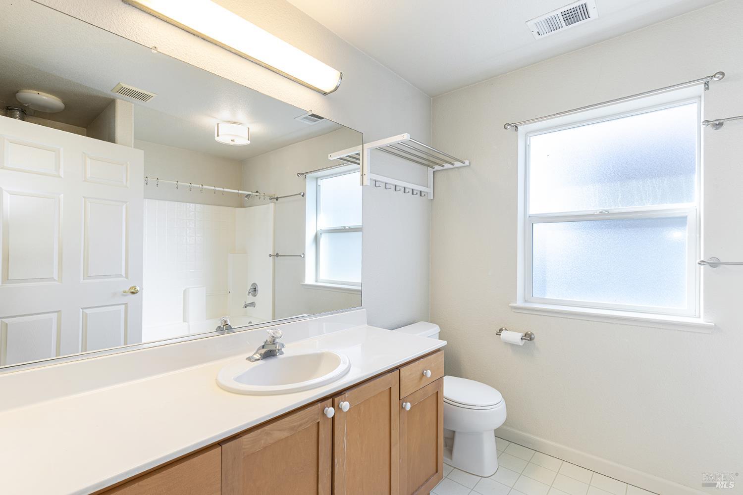 Detail Gallery Image 14 of 24 For 2131 Naomi Pl, Santa Rosa,  CA 95403 - – Beds | – Baths