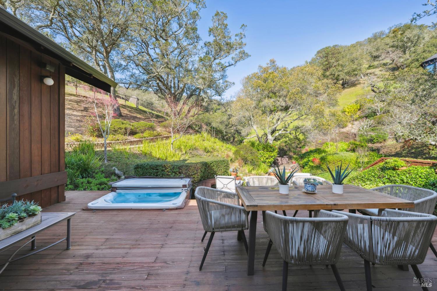 Detail Gallery Image 47 of 63 For 11 Badger Ct, Novato,  CA 94949 - 4 Beds | 3 Baths