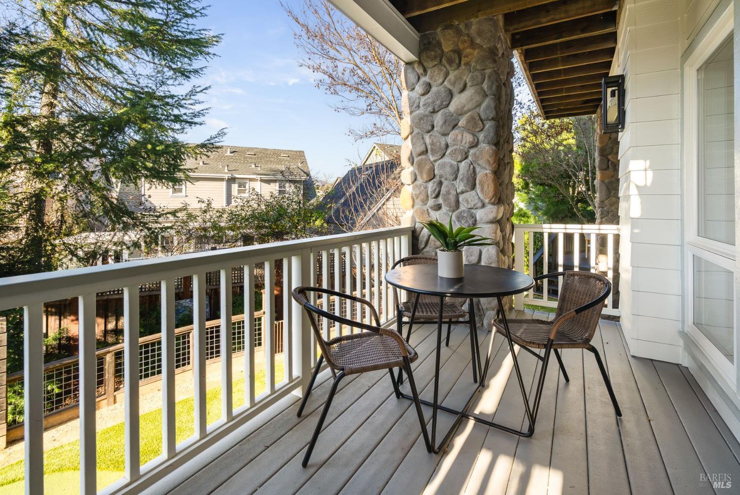 Detail Gallery Image 43 of 65 For 384 Arabian Way, Healdsburg,  CA 95448 - 4 Beds | 3/1 Baths