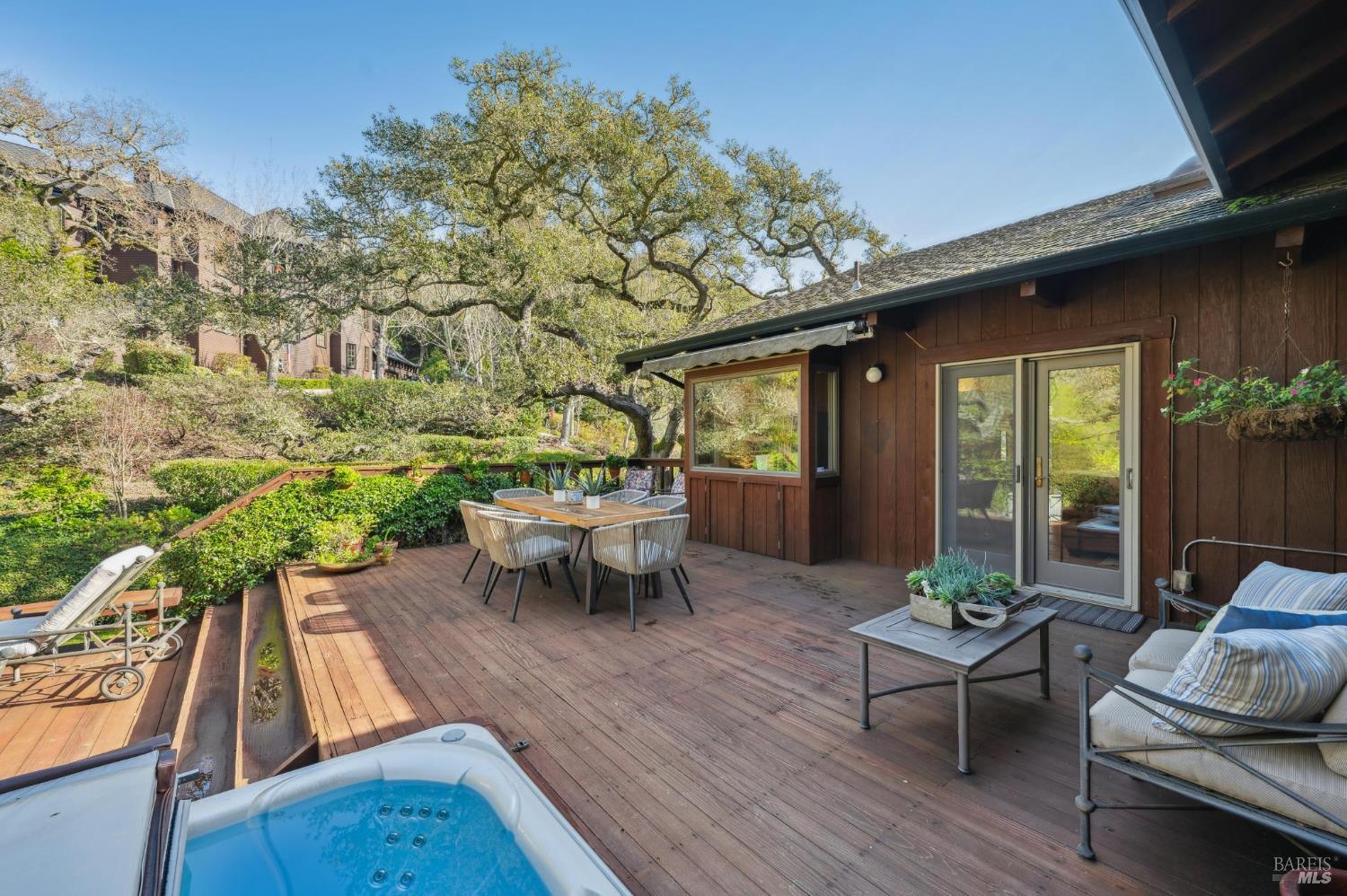 Detail Gallery Image 48 of 63 For 11 Badger Ct, Novato,  CA 94949 - 4 Beds | 3 Baths