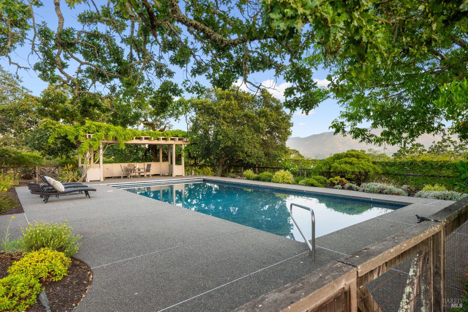 Detail Gallery Image 38 of 43 For 9730 via Bella Vis, Kenwood,  CA 95452 - 4 Beds | 4/1 Baths