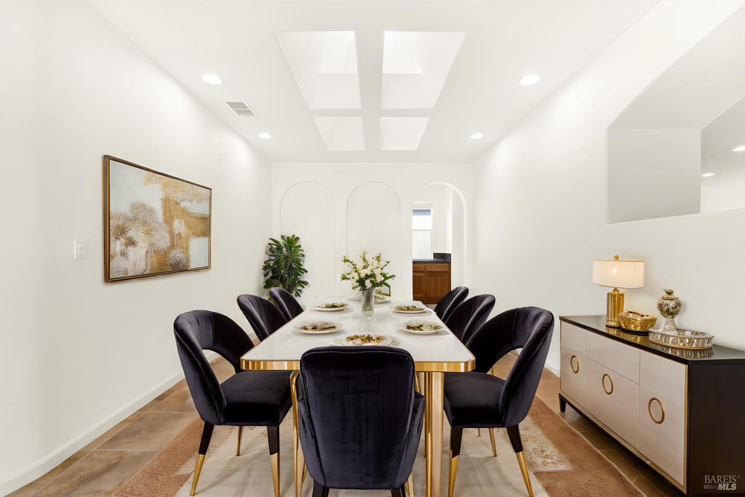 Detail Gallery Image 7 of 60 For 255 Rivercliff Dr, Rio Vista,  CA 94571 - 2 Beds | 2 Baths