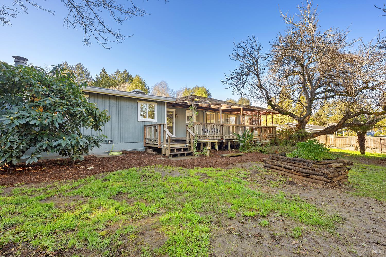Detail Gallery Image 59 of 69 For 1417 Deer Ln, Sebastopol,  CA 95472 - 4 Beds | 2/1 Baths