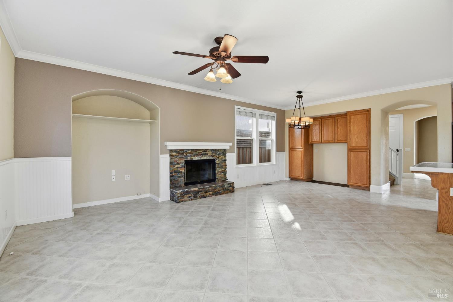 Detail Gallery Image 5 of 35 For 107 Bouquet Cir, Windsor,  CA 95492 - 3 Beds | 2/1 Baths
