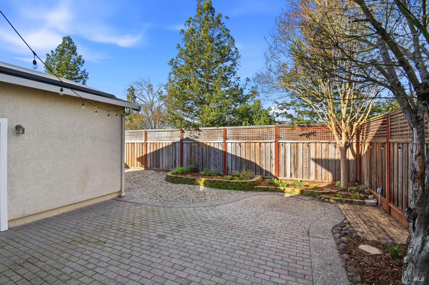 Detail Gallery Image 32 of 35 For 107 Bouquet Cir, Windsor,  CA 95492 - 3 Beds | 2/1 Baths