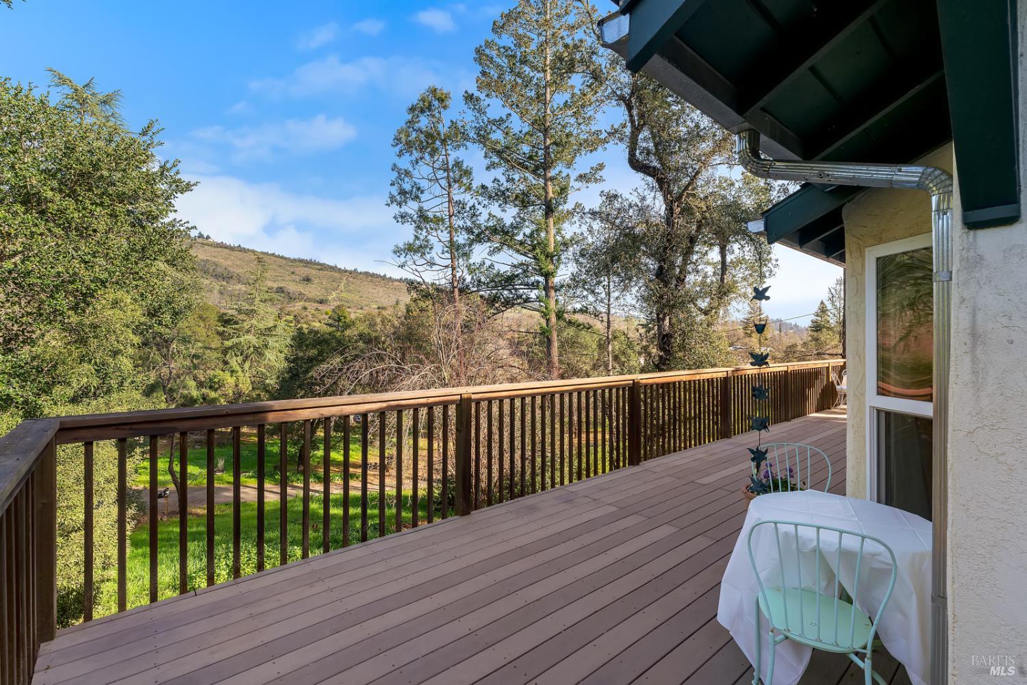 Detail Gallery Image 2 of 51 For 111 Lilac Ln, Saint Helena,  CA 94574 - 2 Beds | 2 Baths