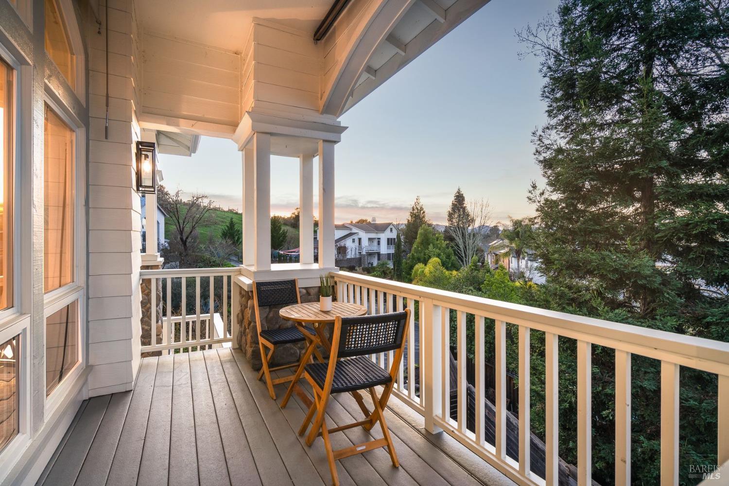 Detail Gallery Image 34 of 65 For 384 Arabian Way, Healdsburg,  CA 95448 - 4 Beds | 3/1 Baths