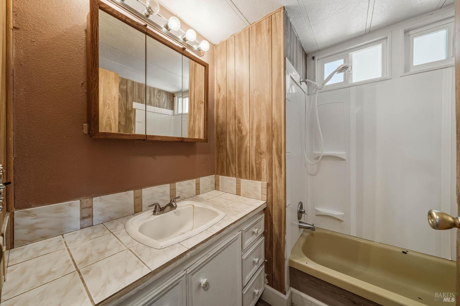 Detail Gallery Image 15 of 43 For 1025 Martin St 42, Lakeport,  CA 95453 - 2 Beds | 2 Baths