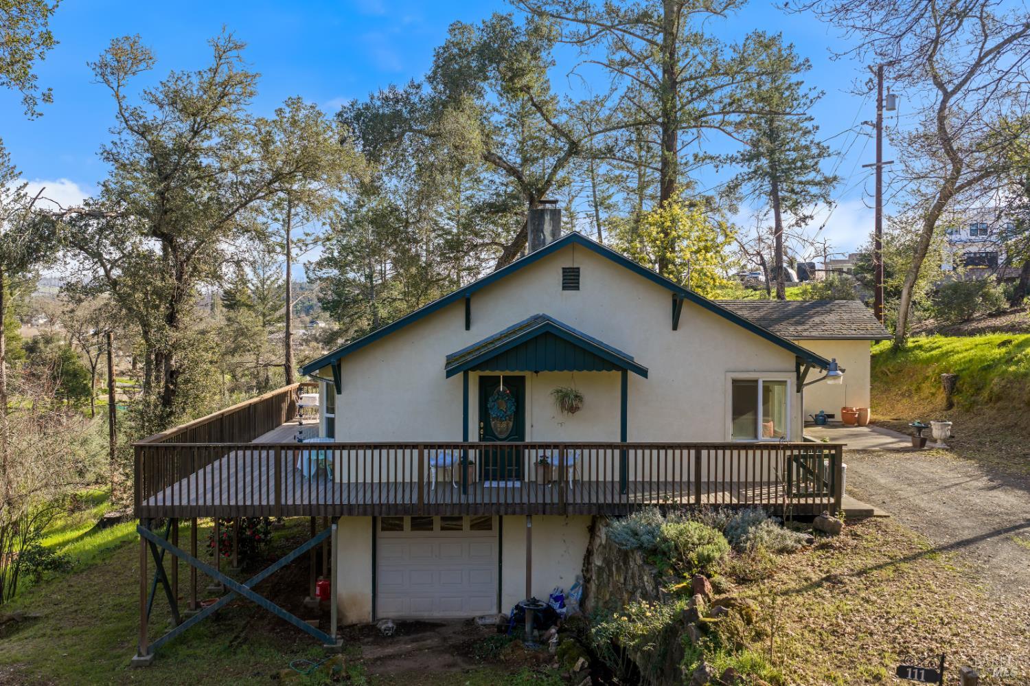 Detail Gallery Image 7 of 51 For 111 Lilac Ln, Saint Helena,  CA 94574 - 2 Beds | 2 Baths