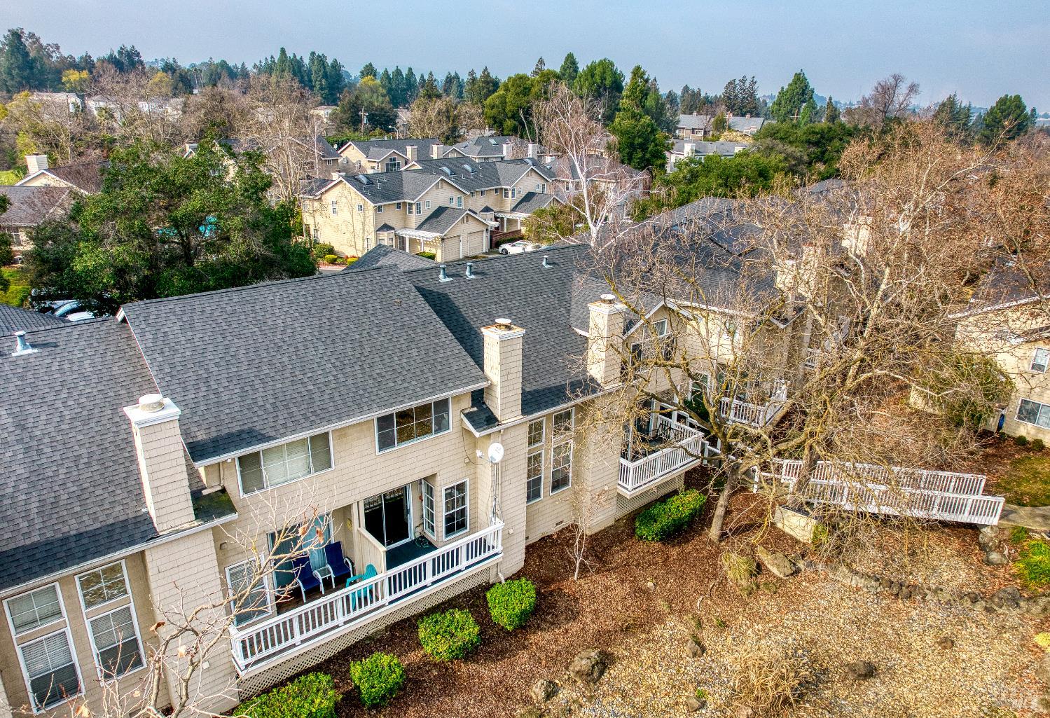 Detail Gallery Image 11 of 11 For 269 Hidden Creek Ct, Martinez,  CA 94553 - 2 Beds | 2/1 Baths