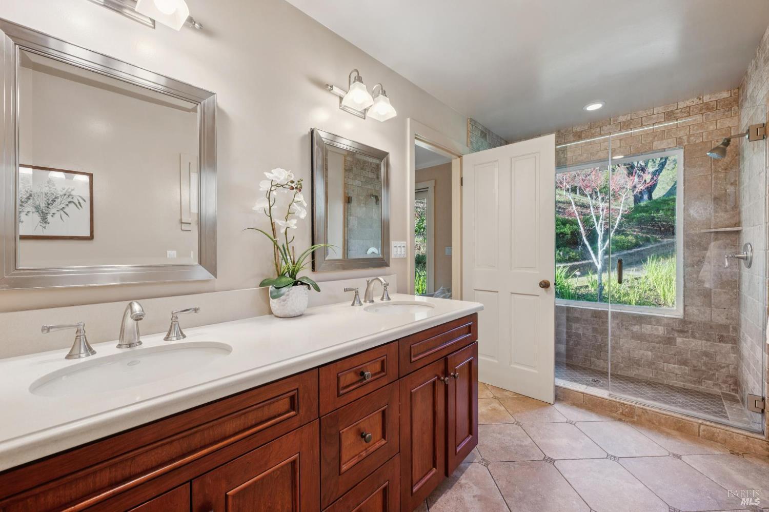 Detail Gallery Image 27 of 63 For 11 Badger Ct, Novato,  CA 94949 - 4 Beds | 3 Baths