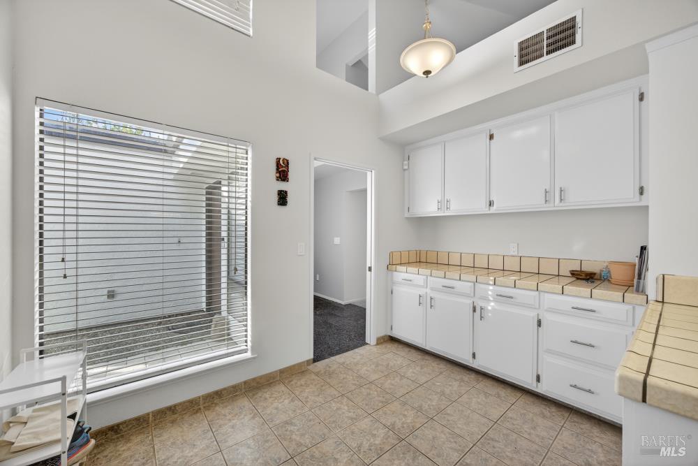 Detail Gallery Image 15 of 57 For 1330 Blackberry Ct, Dixon,  CA 95620 - 3 Beds | 2 Baths