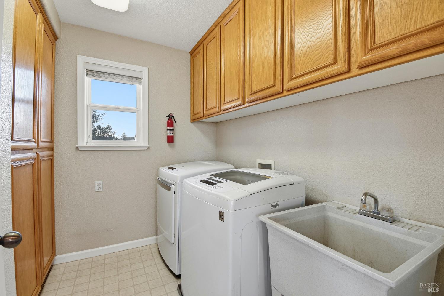 Detail Gallery Image 29 of 35 For 107 Bouquet Cir, Windsor,  CA 95492 - 3 Beds | 2/1 Baths