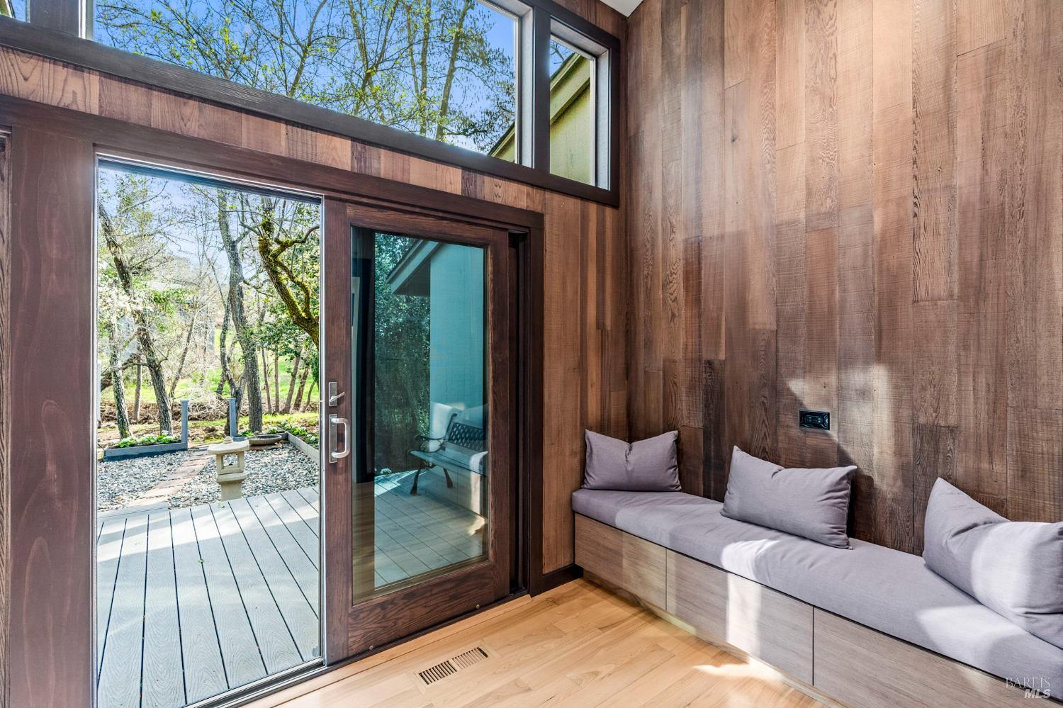 Detail Gallery Image 23 of 54 For 152 Bonnie Brook Dr, Napa,  CA 94558 - 2 Beds | 2 Baths