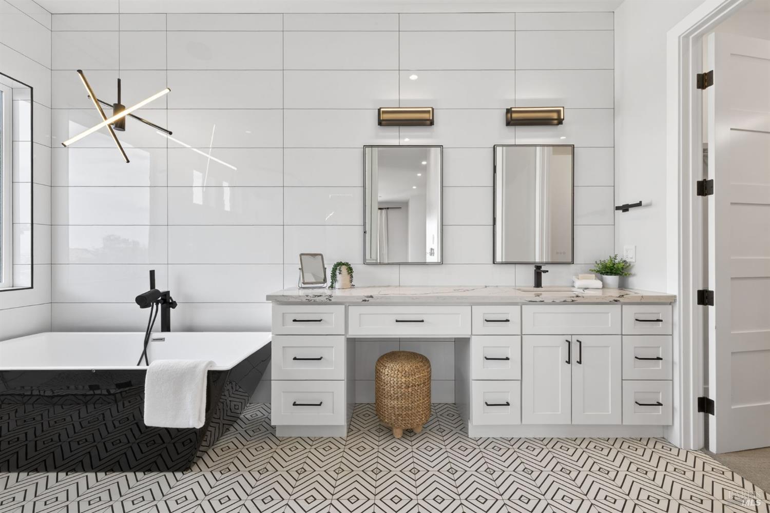 Detail Gallery Image 24 of 60 For 2116 Wedgewood Way, Santa Rosa,  CA 95404 - 4 Beds | 4 Baths