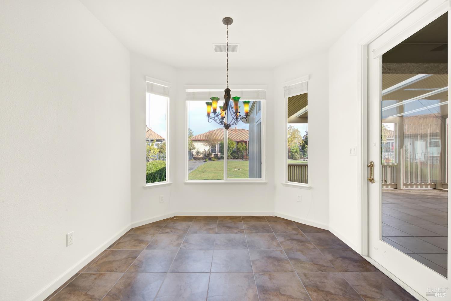 Detail Gallery Image 16 of 60 For 255 Rivercliff Dr, Rio Vista,  CA 94571 - 2 Beds | 2 Baths