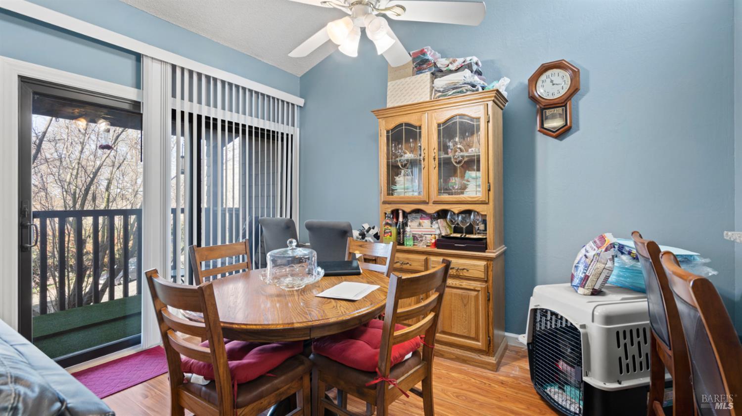 Detail Gallery Image 5 of 16 For 164 Kathy Ellen Dr, Vallejo,  CA 94591 - 3 Beds | 2/1 Baths