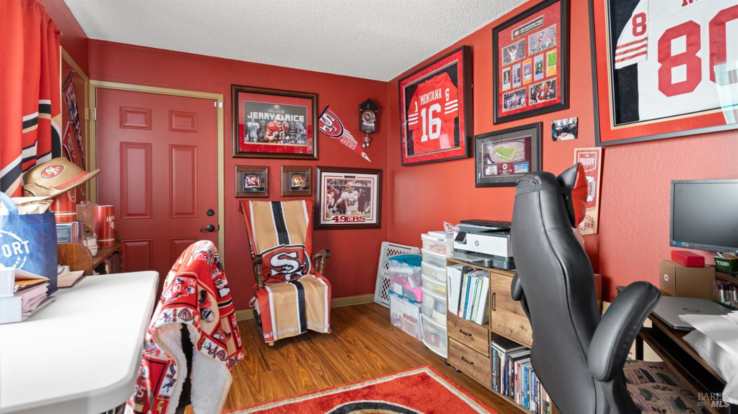 Detail Gallery Image 9 of 16 For 164 Kathy Ellen Dr, Vallejo,  CA 94591 - 3 Beds | 2/1 Baths