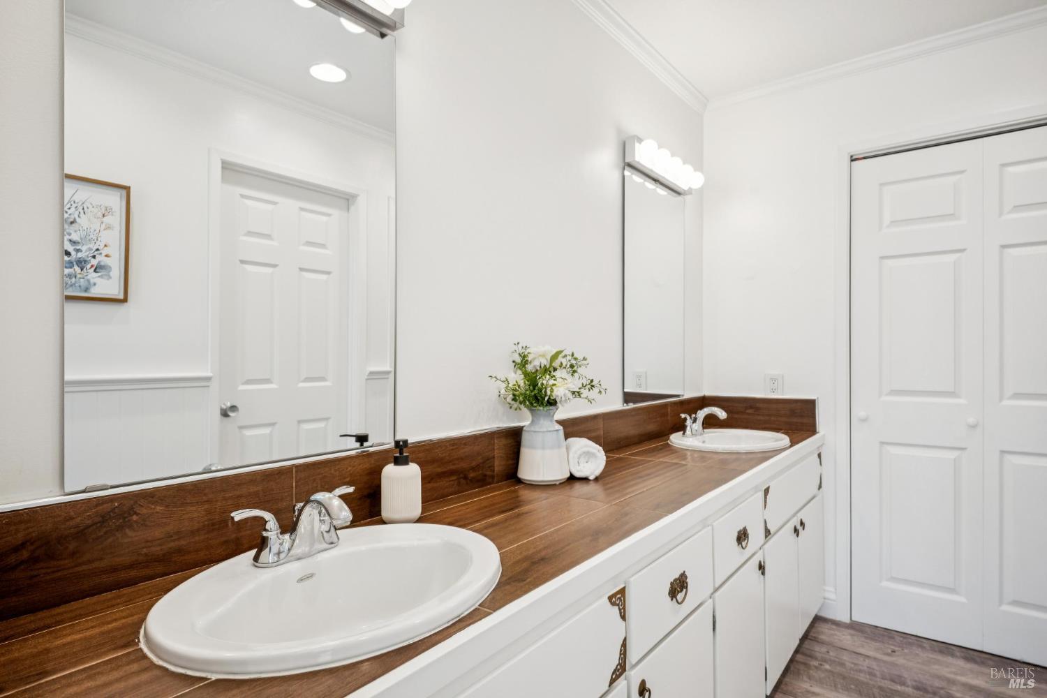 Detail Gallery Image 38 of 70 For 3 Chapparal Ct, Novato,  CA 94949 - 4 Beds | 2/1 Baths