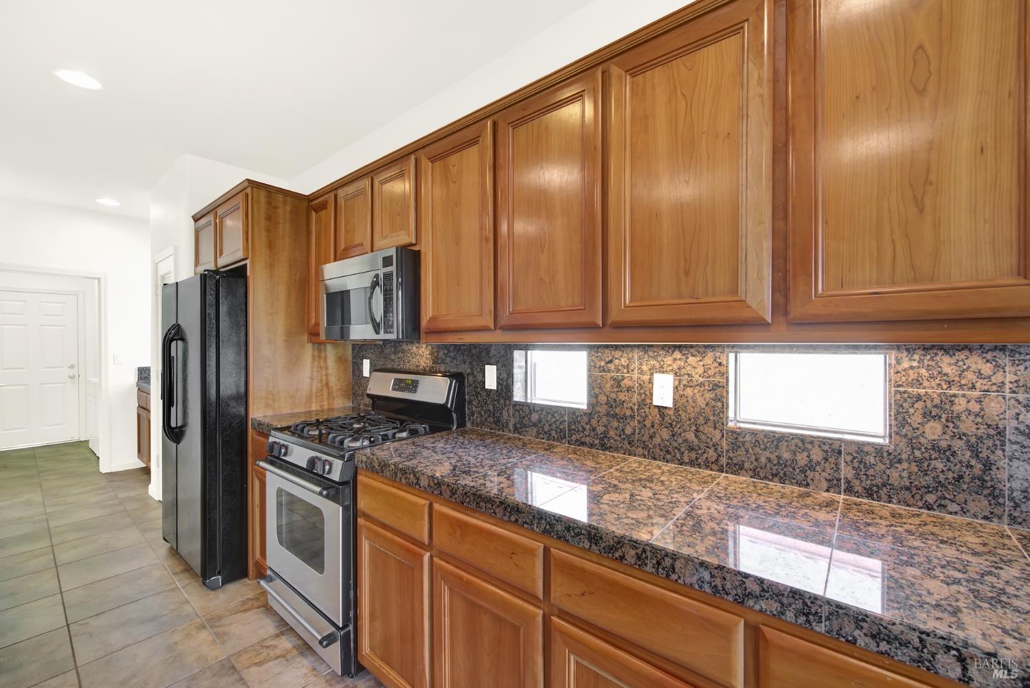 Detail Gallery Image 25 of 60 For 255 Rivercliff Dr, Rio Vista,  CA 94571 - 2 Beds | 2 Baths
