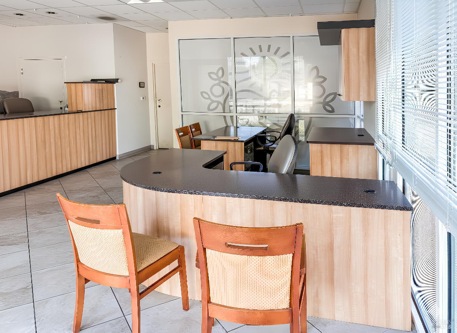 Detail Gallery Image 5 of 9 For 151 Elmira Rd, Vacaville,  CA 95687 - – Beds | – Baths