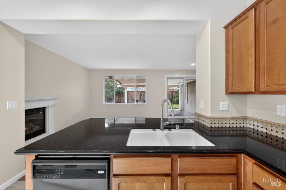 Detail Gallery Image 17 of 48 For 3079 Red Maple Ct, Vacaville,  CA 95687 - 2 Beds | 2 Baths