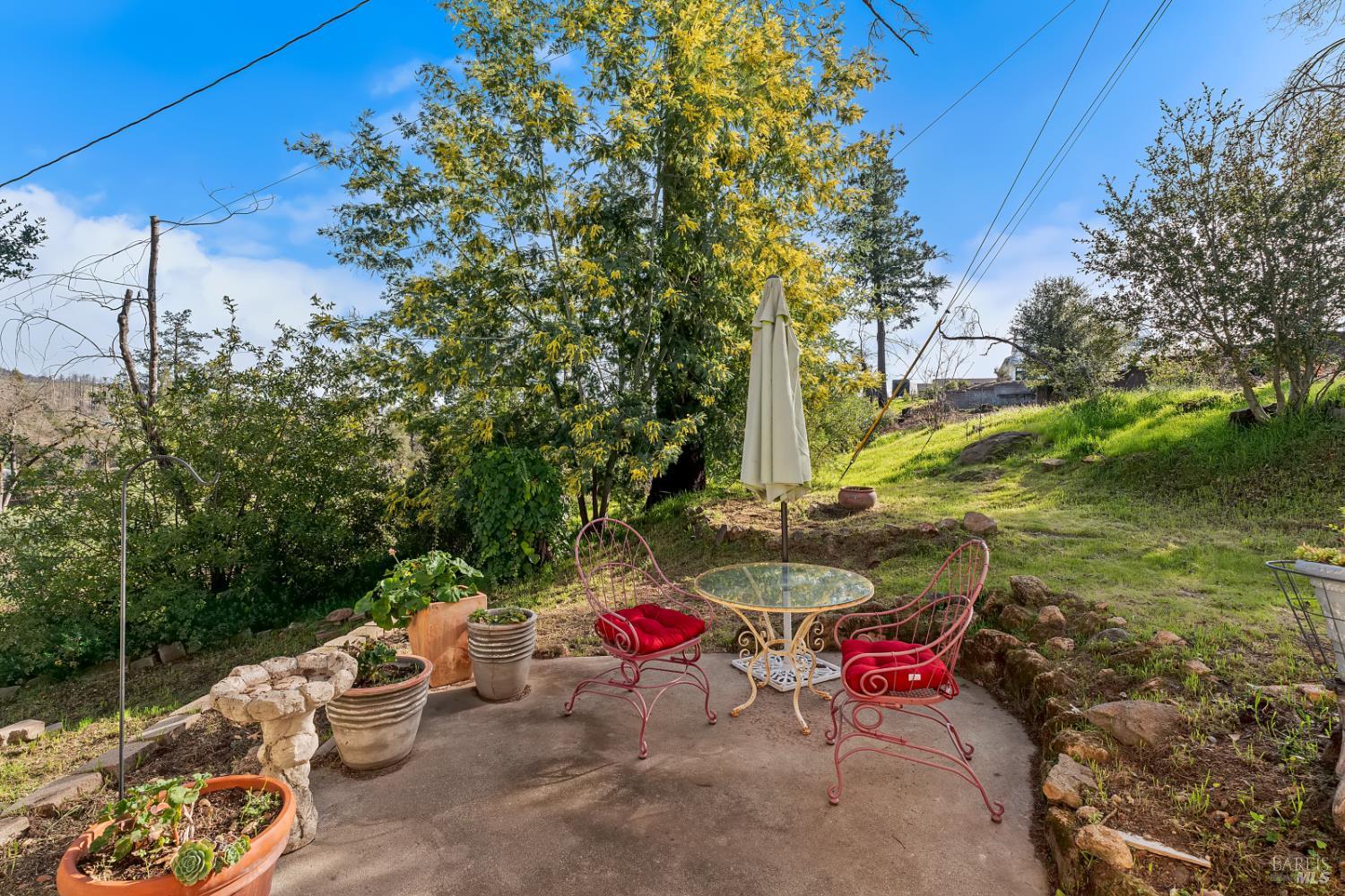 Detail Gallery Image 30 of 51 For 111 Lilac Ln, Saint Helena,  CA 94574 - 2 Beds | 2 Baths