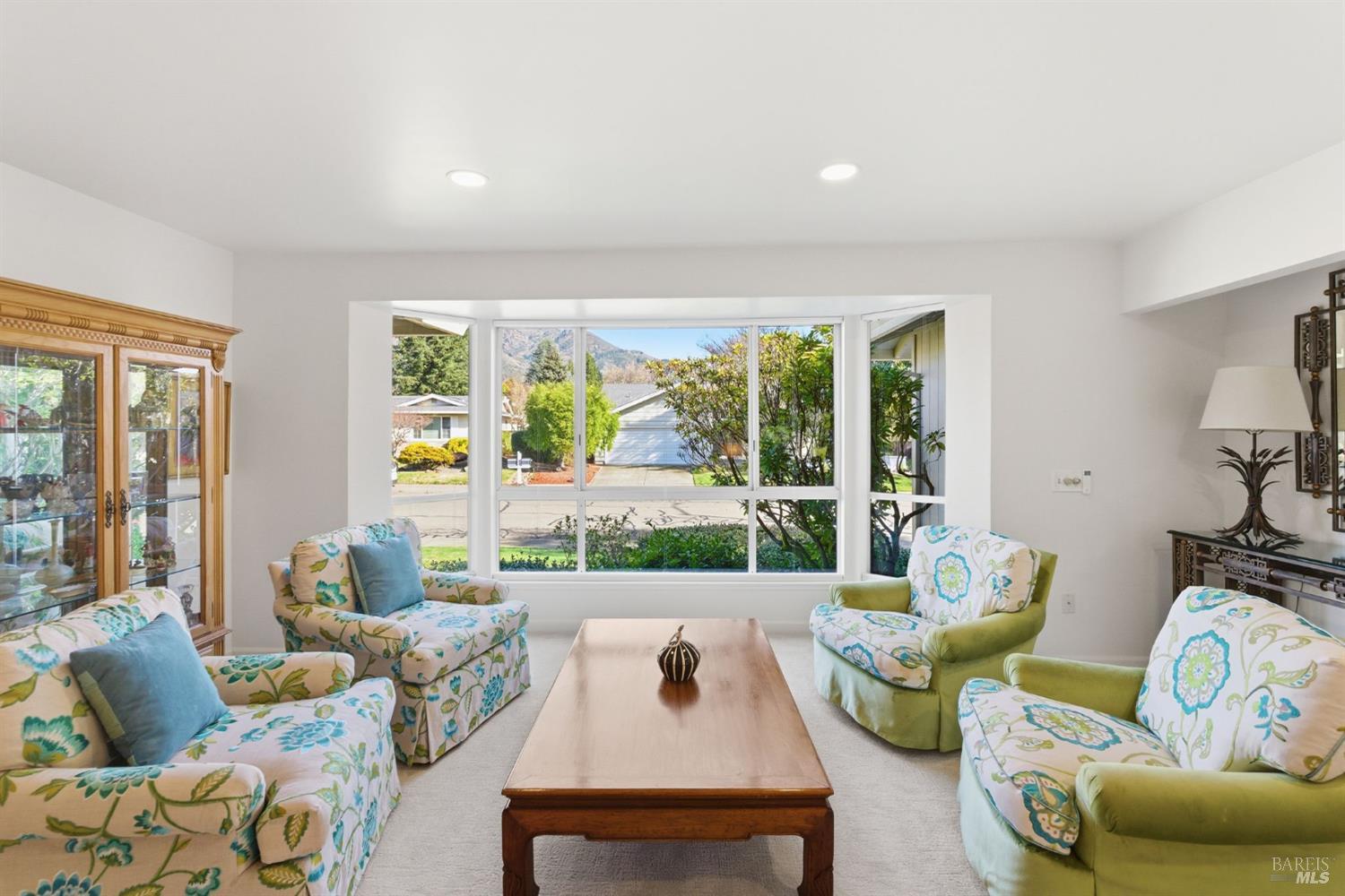 Detail Gallery Image 28 of 53 For 8891 Oakmont Dr, Santa Rosa,  CA 95409 - 2 Beds | 2 Baths