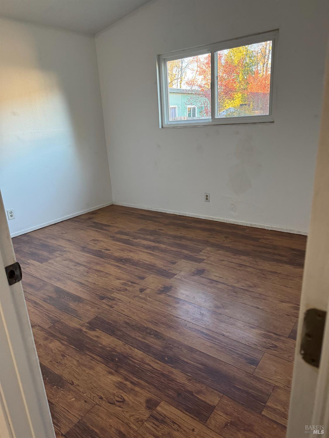 Detail Gallery Image 5 of 15 For 350 Creekside Dr, Willits,  CA 95490 - – Beds | – Baths