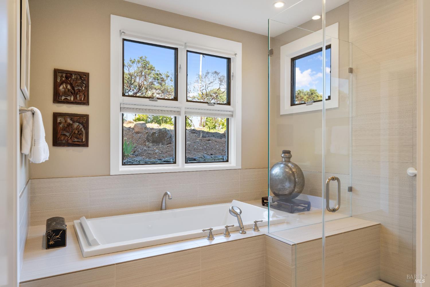 Detail Gallery Image 20 of 43 For 9730 via Bella Vis, Kenwood,  CA 95452 - 4 Beds | 4/1 Baths