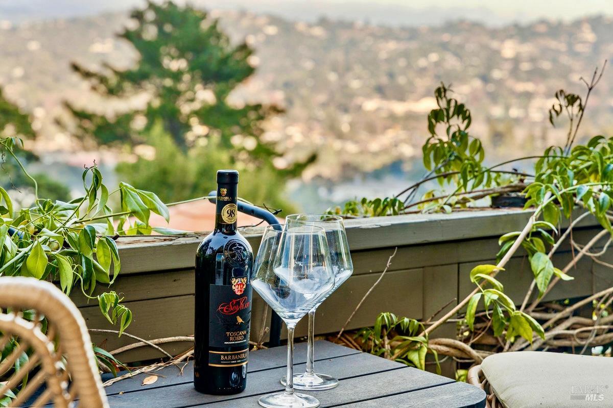 Detail Gallery Image 31 of 60 For 223 Evergreen Dr, Kentfield,  CA 94904 - 5 Beds | 4 Baths