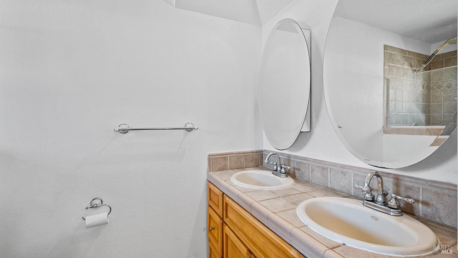 Detail Gallery Image 14 of 32 For 5036 Algiers Ave, Santa Rosa,  CA 95409 - 4 Beds | 3 Baths