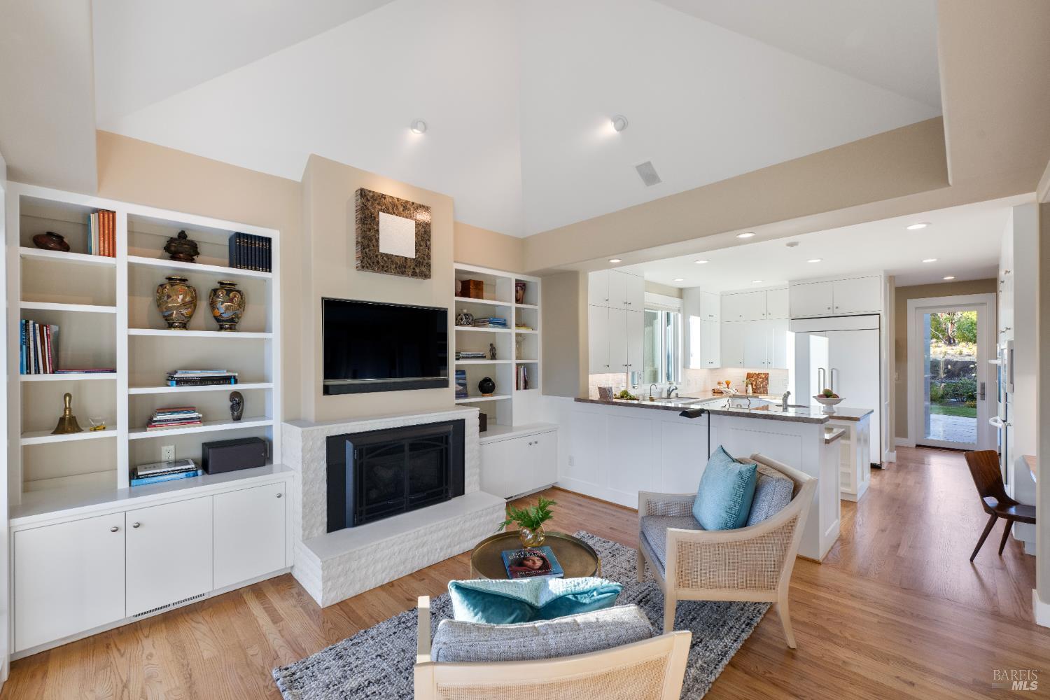 Detail Gallery Image 13 of 43 For 9730 via Bella Vis, Kenwood,  CA 95452 - 4 Beds | 4/1 Baths