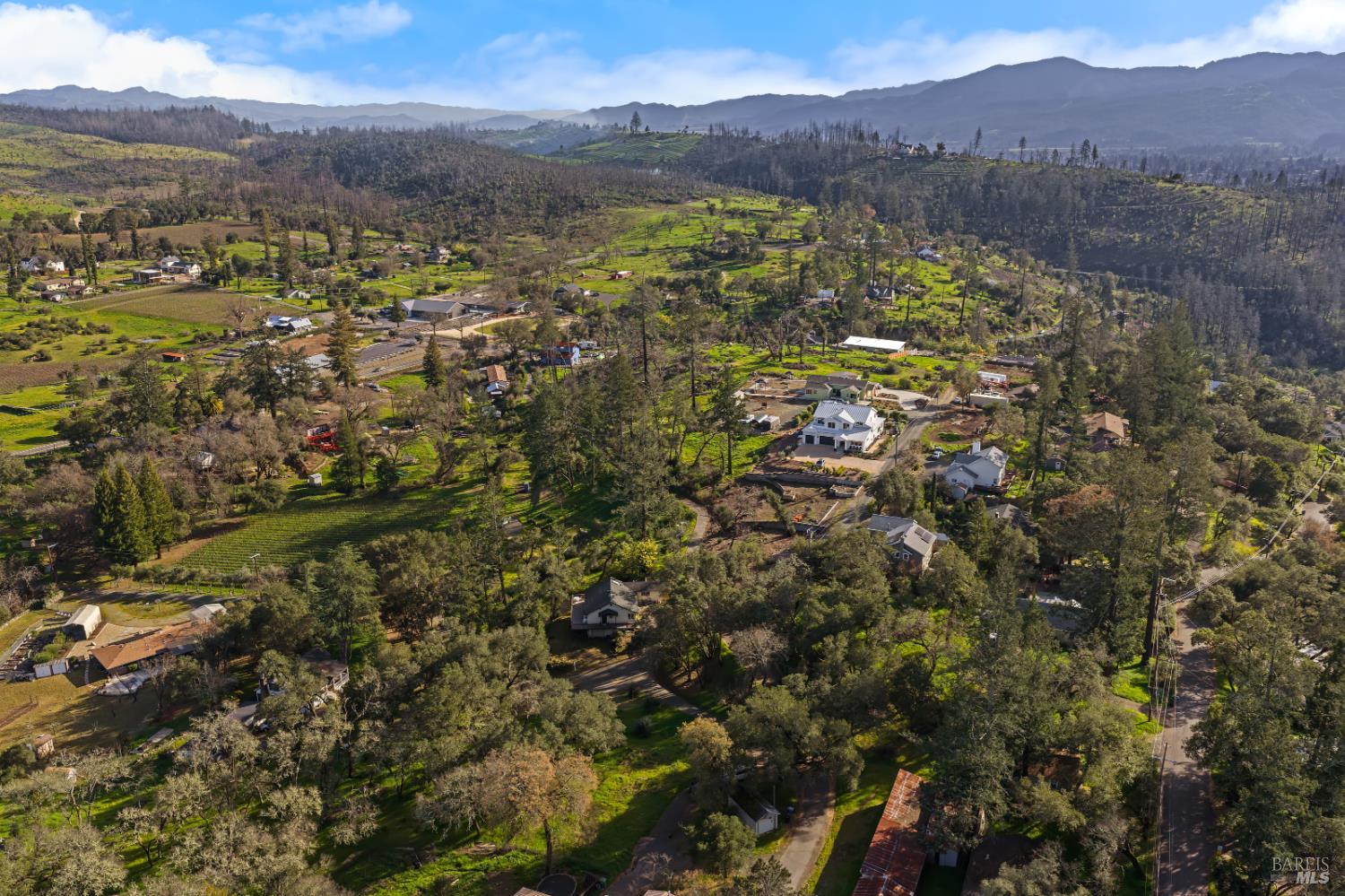 Detail Gallery Image 11 of 51 For 111 Lilac Ln, Saint Helena,  CA 94574 - 2 Beds | 2 Baths