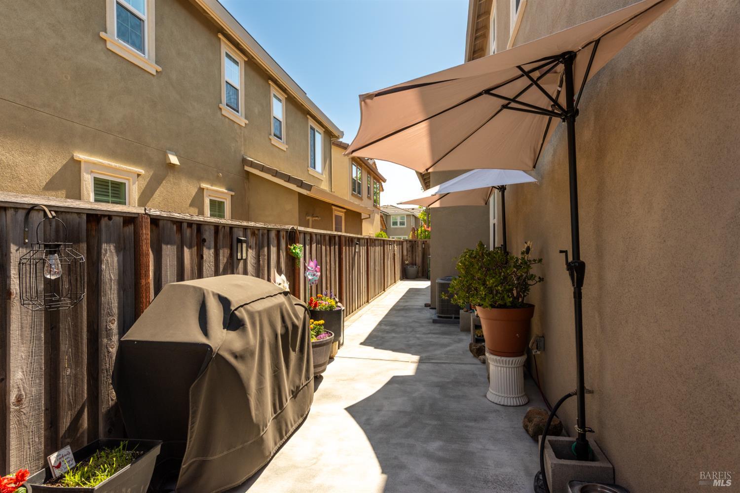 Detail Gallery Image 35 of 41 For 5453 Kaitlyn Pl, Rohnert Park,  CA 94928 - 4 Beds | 3 Baths