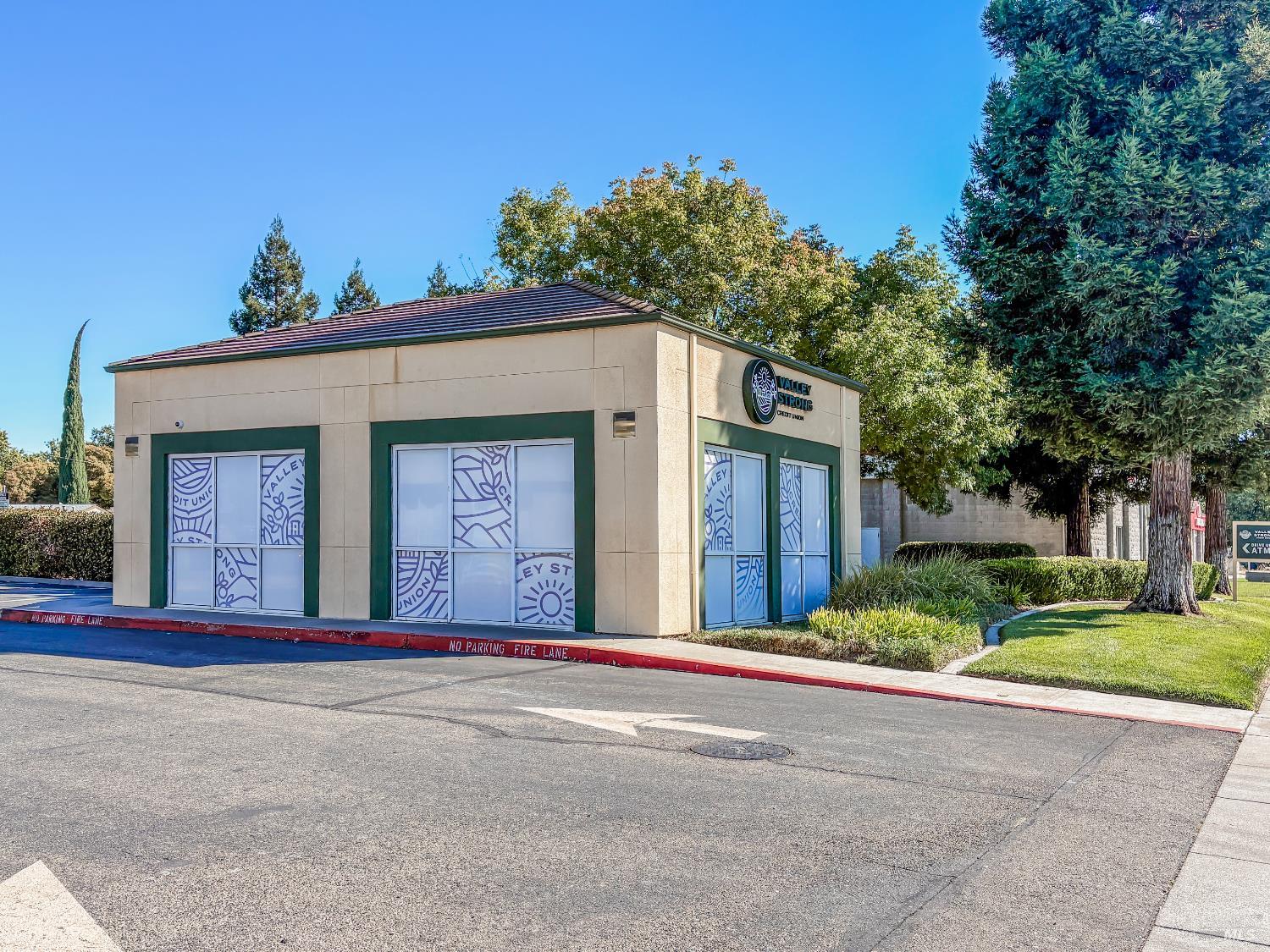 Detail Gallery Image 3 of 9 For 151 Elmira Rd, Vacaville,  CA 95687 - – Beds | – Baths