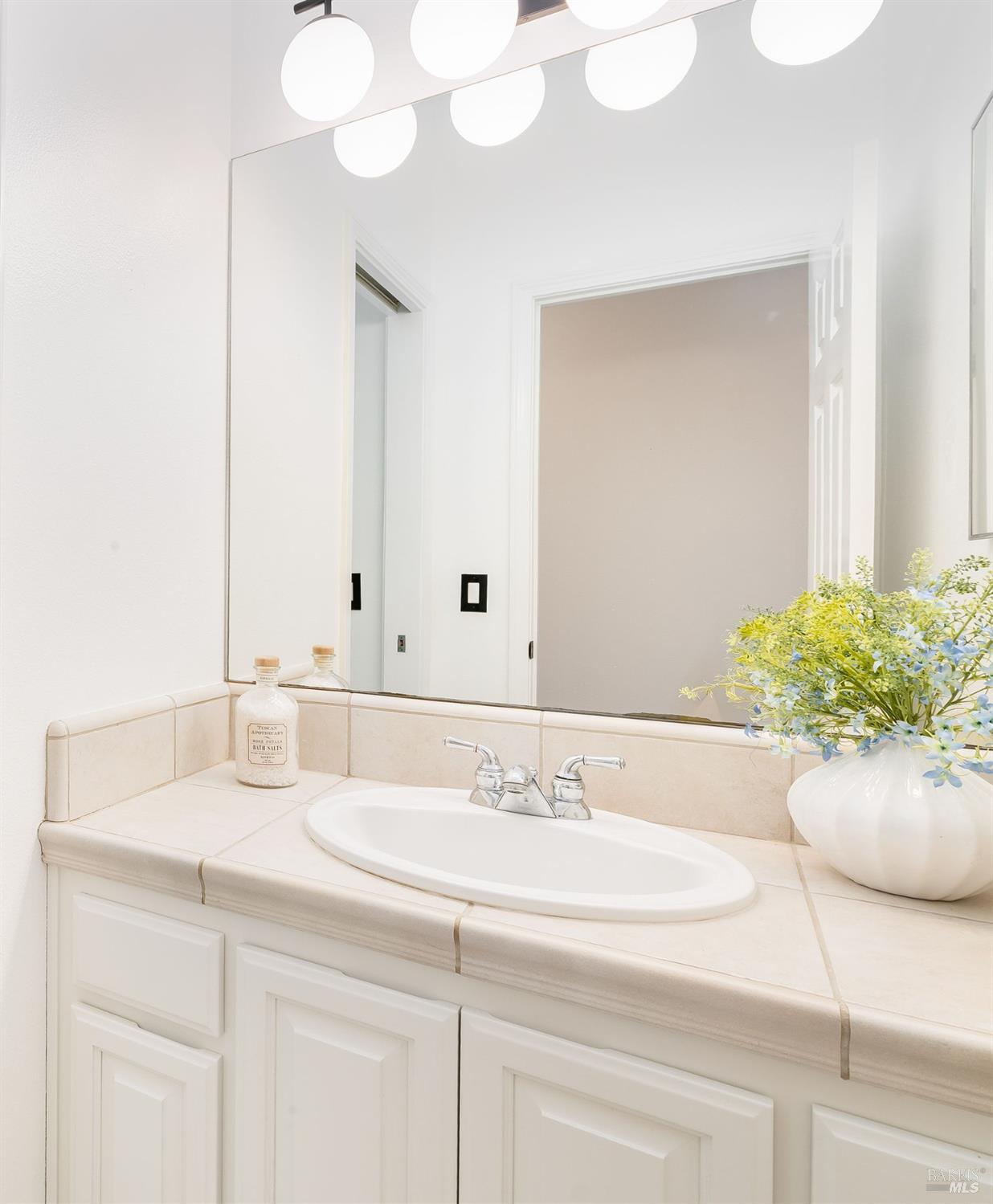 Detail Gallery Image 44 of 65 For 384 Arabian Way, Healdsburg,  CA 95448 - 4 Beds | 3/1 Baths