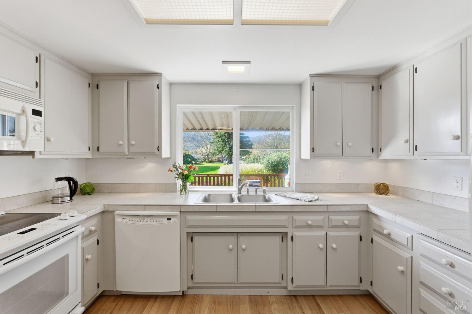 Detail Gallery Image 37 of 53 For 8891 Oakmont Dr, Santa Rosa,  CA 95409 - 2 Beds | 2 Baths