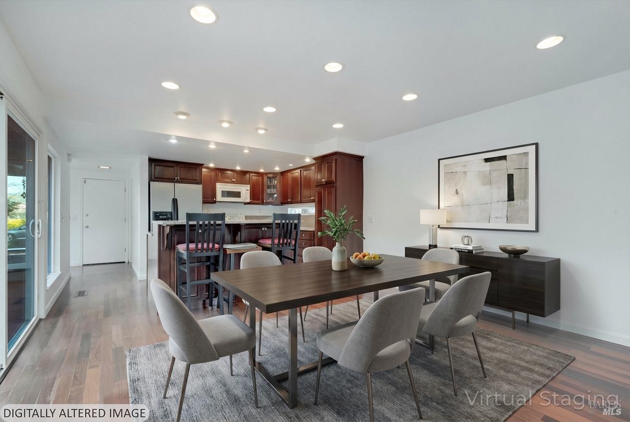 Detail Gallery Image 8 of 35 For 5330 Marit Dr, Santa Rosa,  CA 95409 - 3 Beds | 2/1 Baths